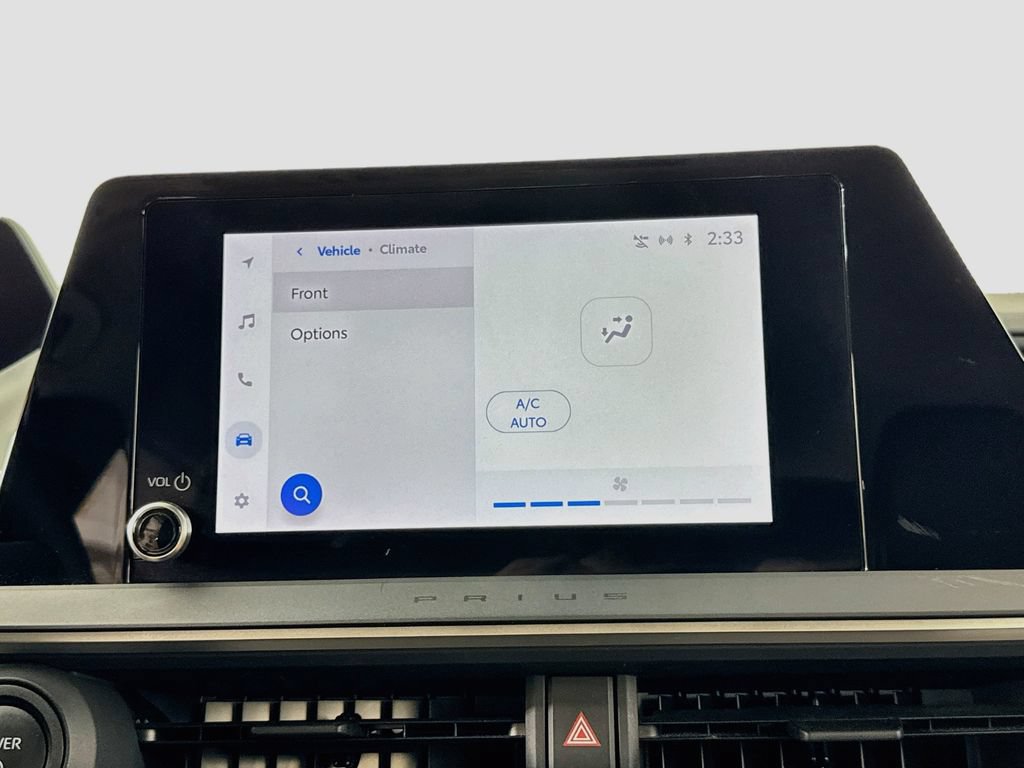 Used 2024 Toyota Prius XLE FWD image 27
