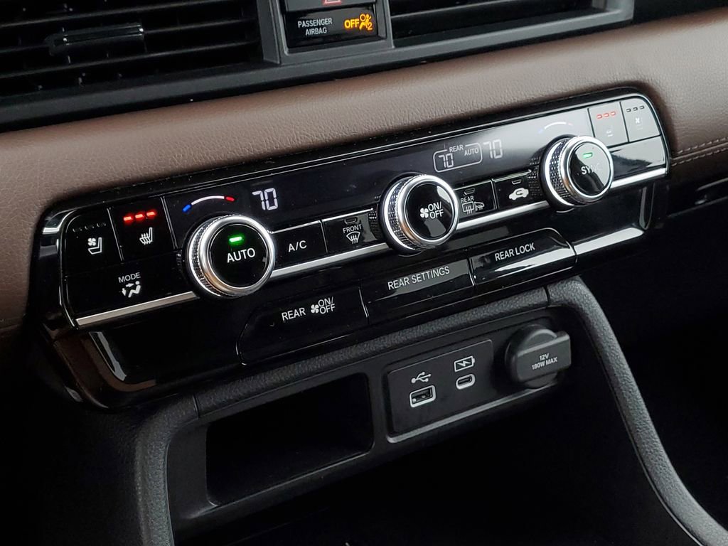 Certified 2025 Honda Pilot Elite image 24