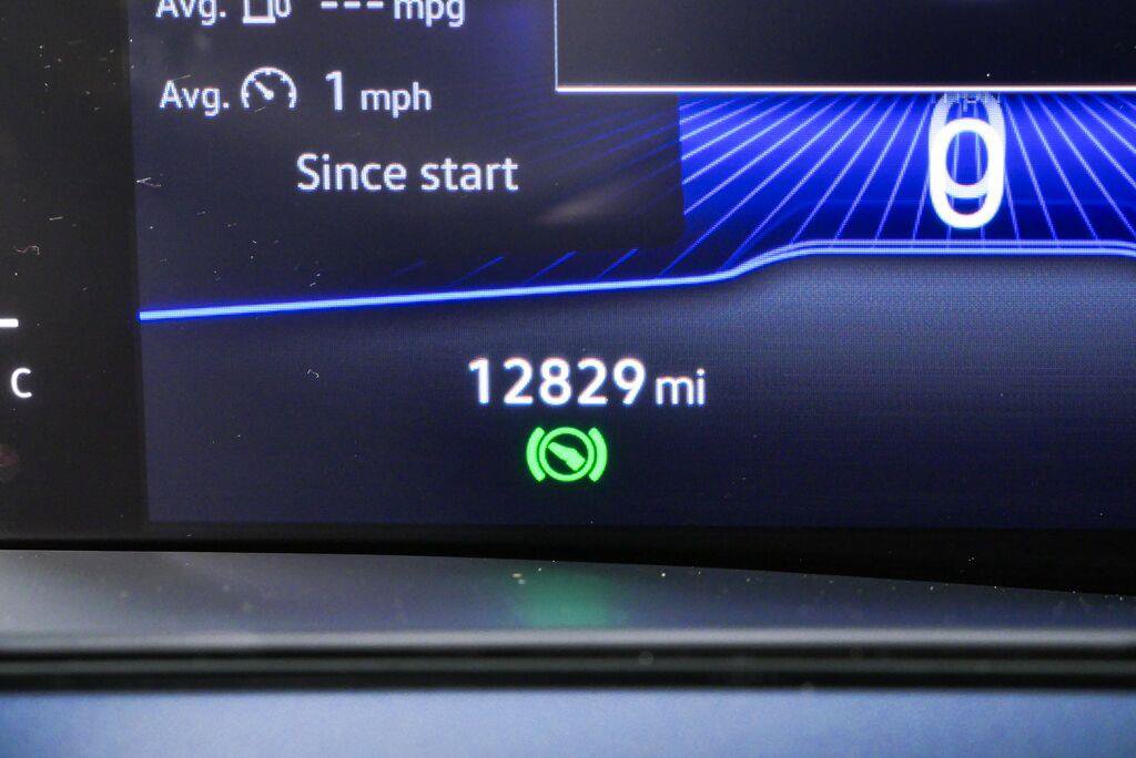 Certified 2023 Volkswagen Taos SE FWD image 11