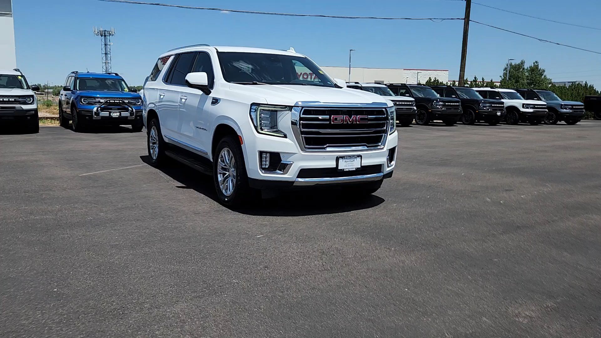 Used 2024 GMC Yukon SLT AWD/4WD image 4
