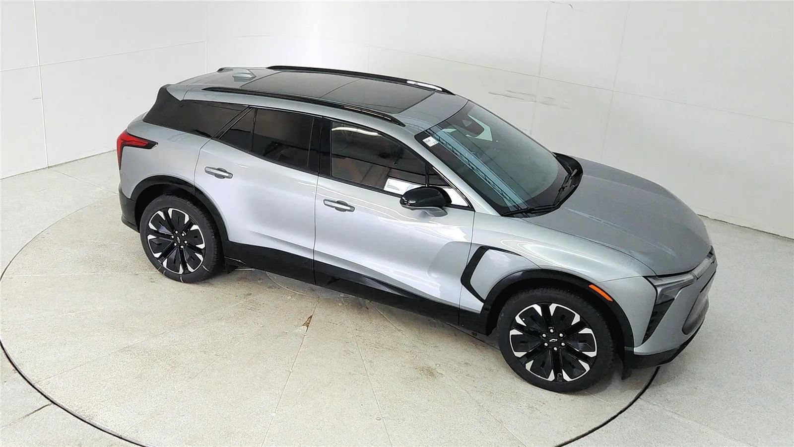 New 2025 Chevrolet Blazer EV RS RWD image 13