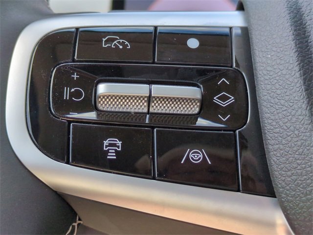 Used 2026 Genesis GV70 2.5T Select image 25