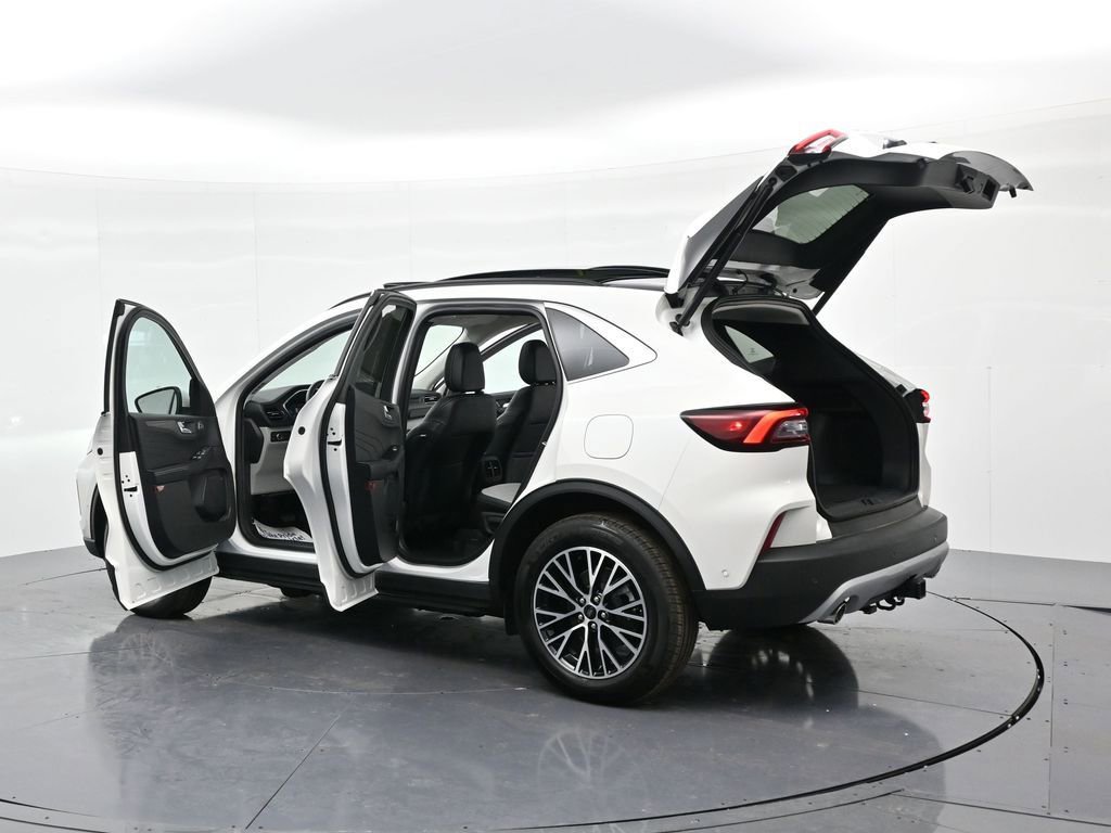 Used 2024 Ford Escape SE w/ PHEV Premium Package image 24