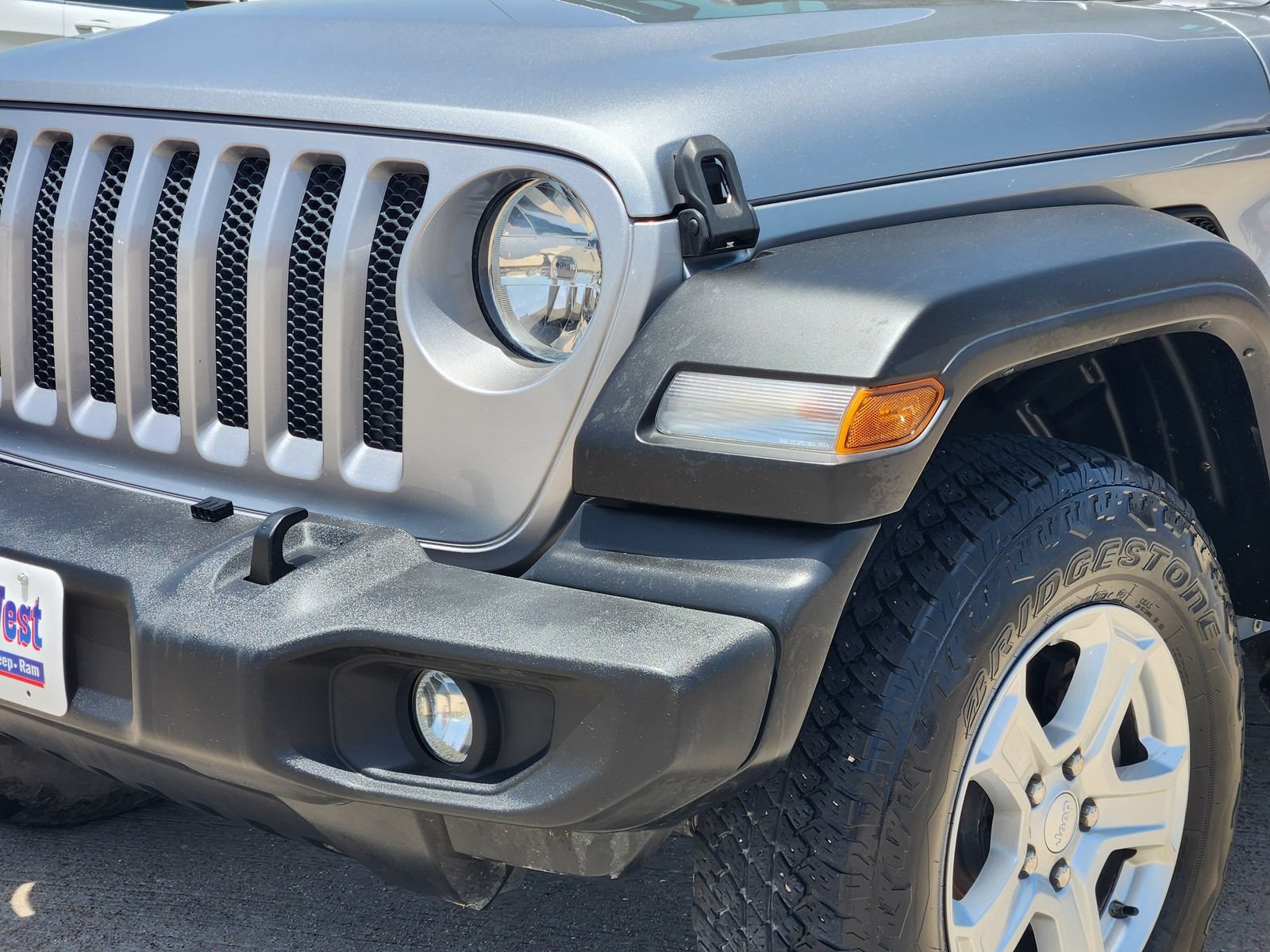 Used 2018 Jeep Wrangler Unlimited Sport S AWD/4WD image 9