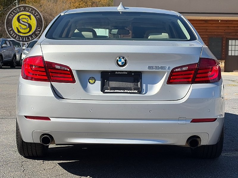 Used 2011 BMW 535i Sedan RWD image 5