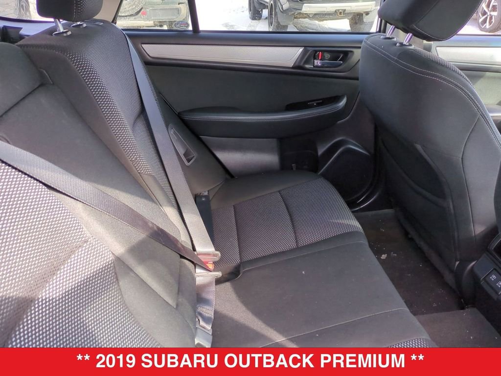 Used 2019 Subaru Outback 2.5i Premium image 37