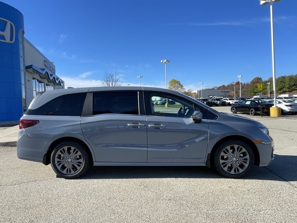 New 2026 Honda Odyssey Touring video 2