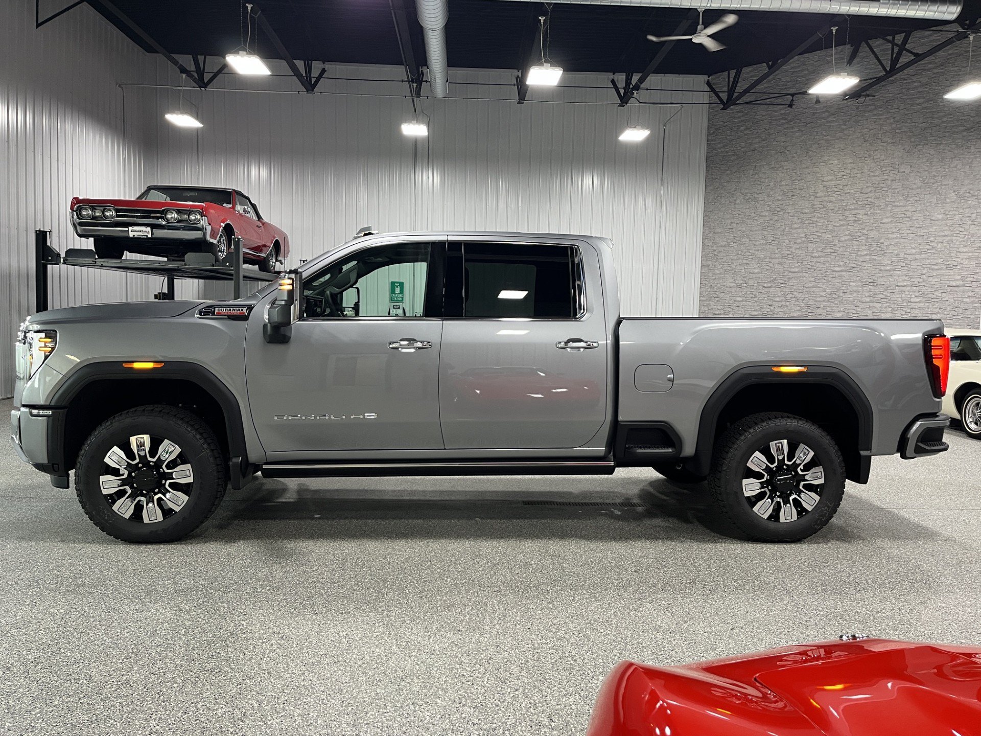 New 2026 GMC Sierra 2500 Denali w/ Denali Reserve Package AWD/4WD image 2