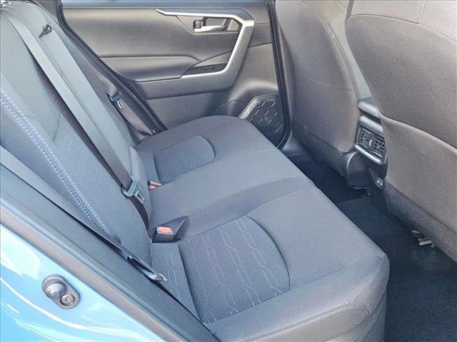 Used 2024 Toyota RAV4 SE image 19