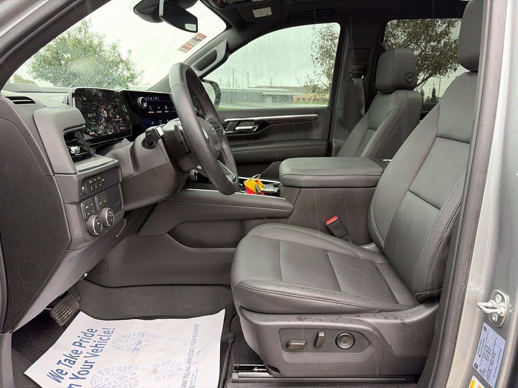 Used 2026 Chevrolet Tahoe Z71 w/ Comfort Package AWD/4WD image 48