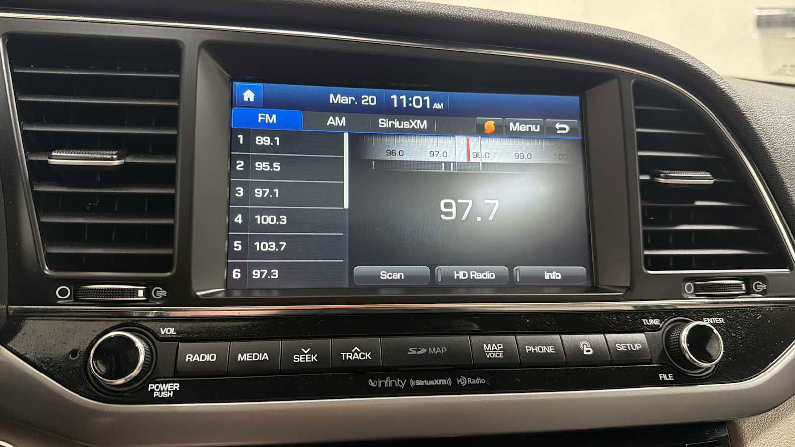 Used 2018 Hyundai Elantra Limited w/ Limited Ultimate Package 02 image 18