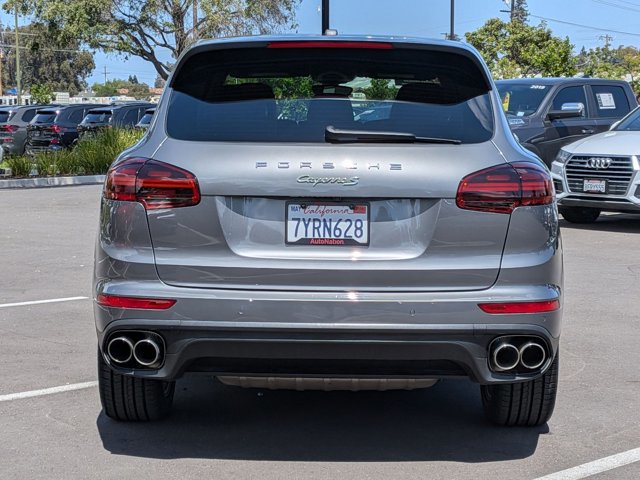 Used 2017 Porsche Cayenne S AWD/4WD image 7