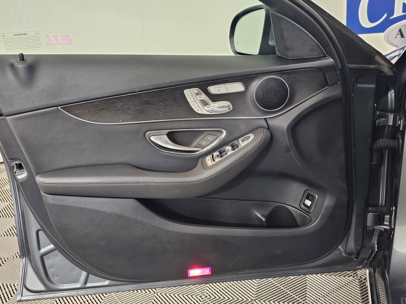 Used 2019 Mercedes-Benz C 300 4MATIC Sedan image 2