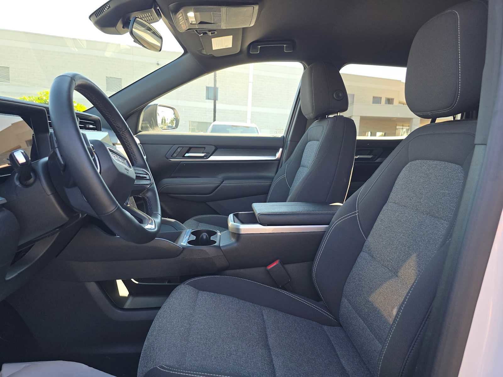 Used 2025 GMC Terrain Elevation image 22