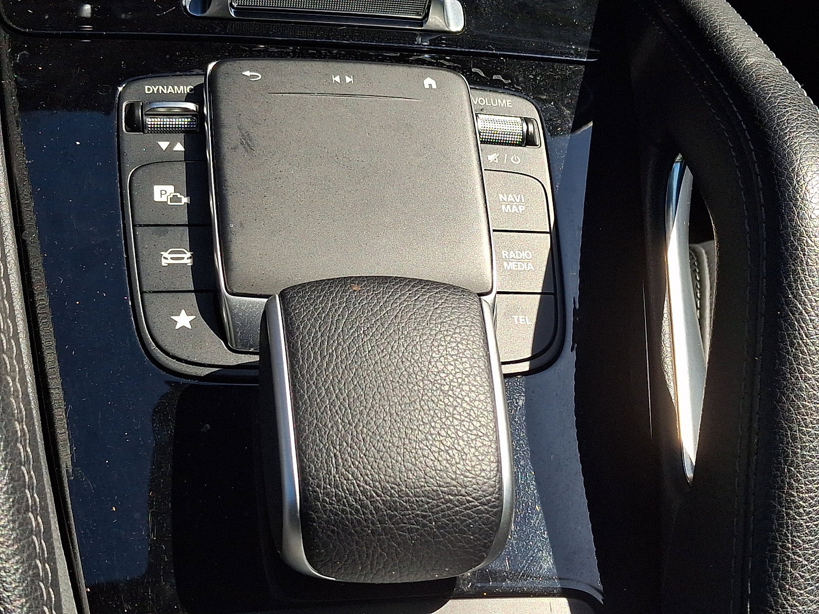 Used 2023 Mercedes-Benz GLS 580 4MATIC image 27