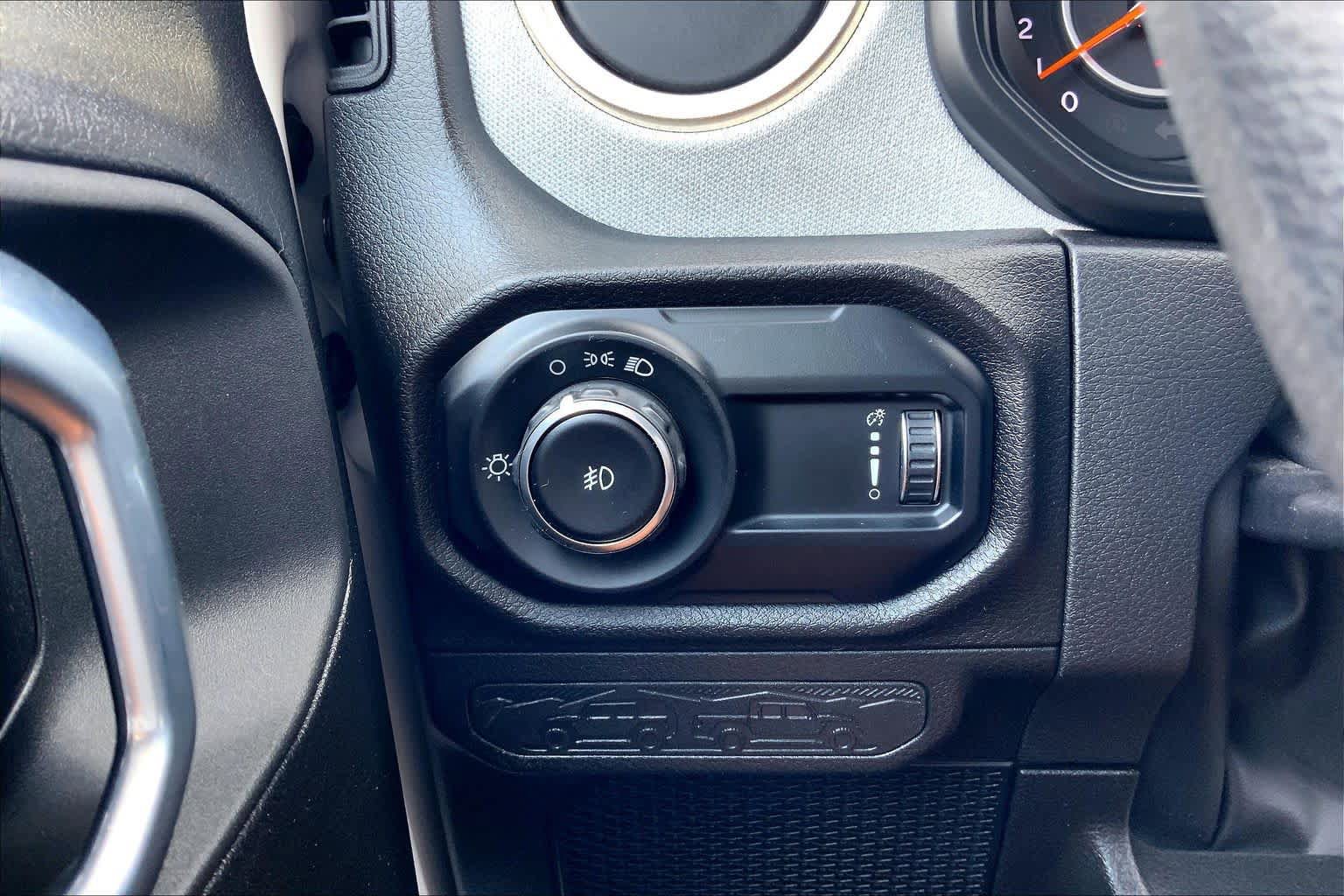 Used 2024 Jeep Wrangler Sport AWD/4WD image 33