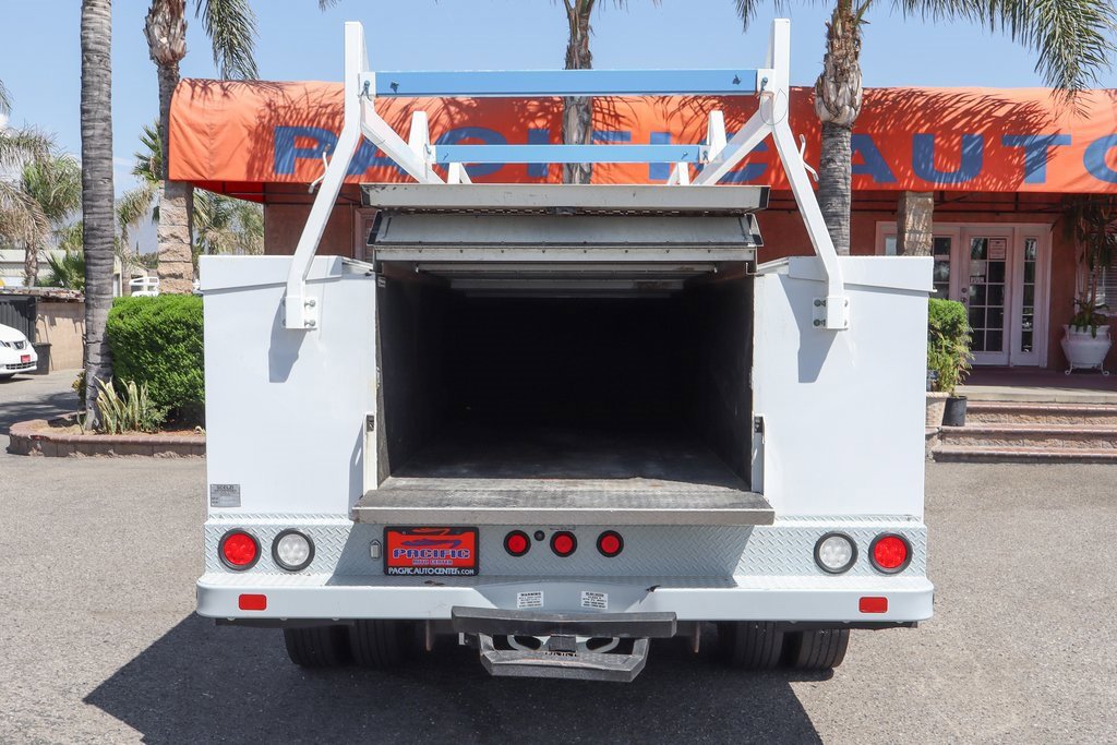 Used 2022 Ford F550 2WD SuperCab Super Duty image 9