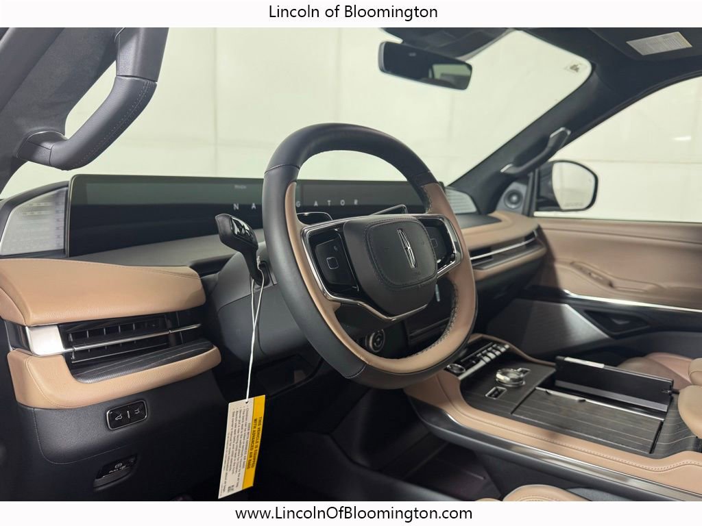 New 2026 Lincoln Navigator L Black Label AWD/4WD image 42