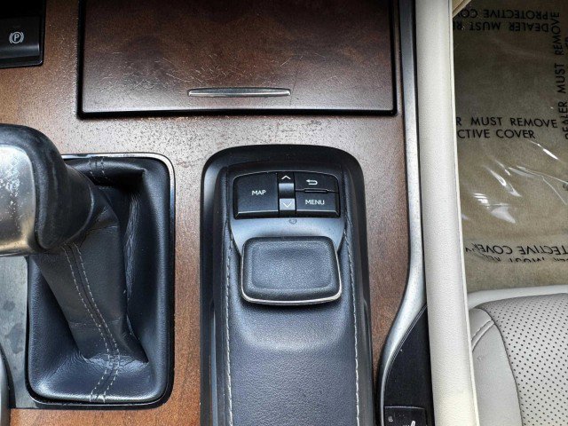 Used 2019 Lexus LX 570 4WD image 34