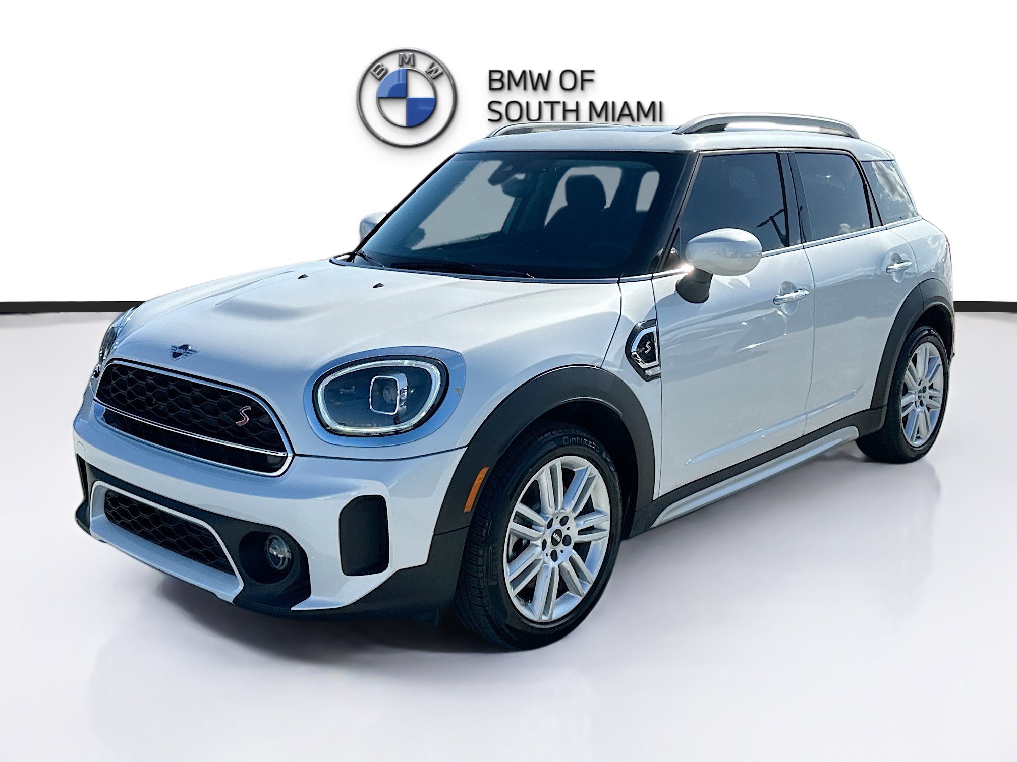 Used 2024 MINI Cooper Countryman S w/ Storage Package FWD image 3