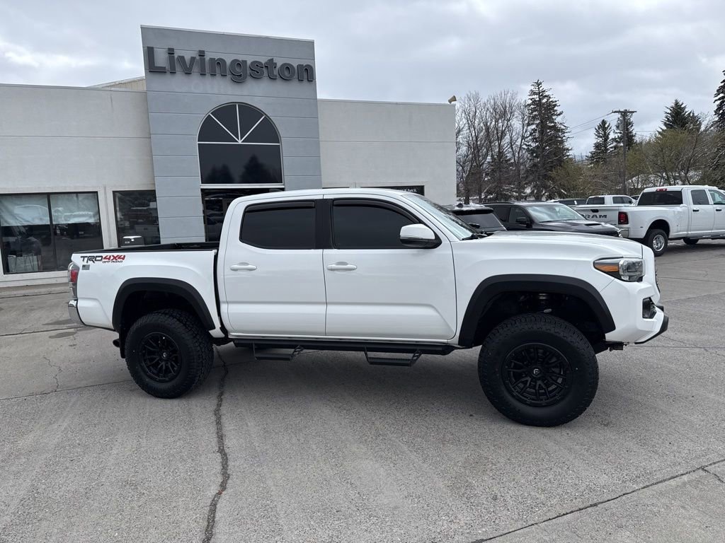 Used 2020 Toyota Tacoma TRD Off-Road AWD/4WD image 2