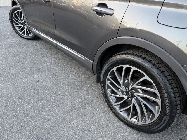 Used 2019 Lincoln Nautilus Reserve w/ Driver Assistance Package image 25