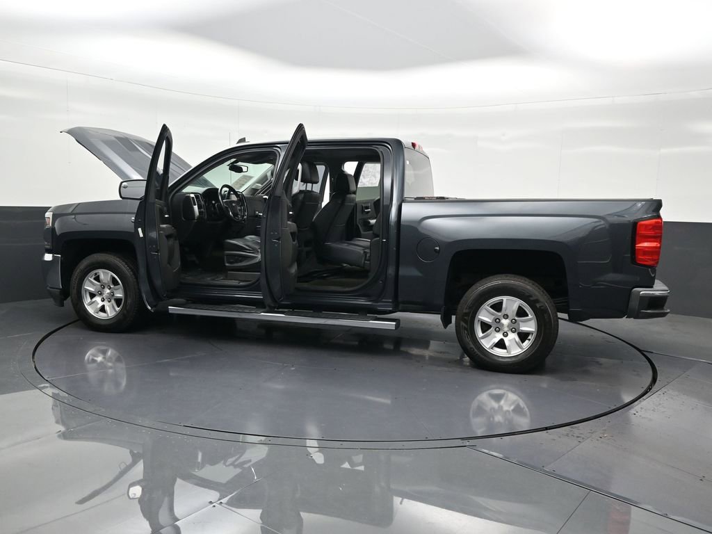 Used 2018 Chevrolet Silverado 1500 LT w/ All Star Edition image 34