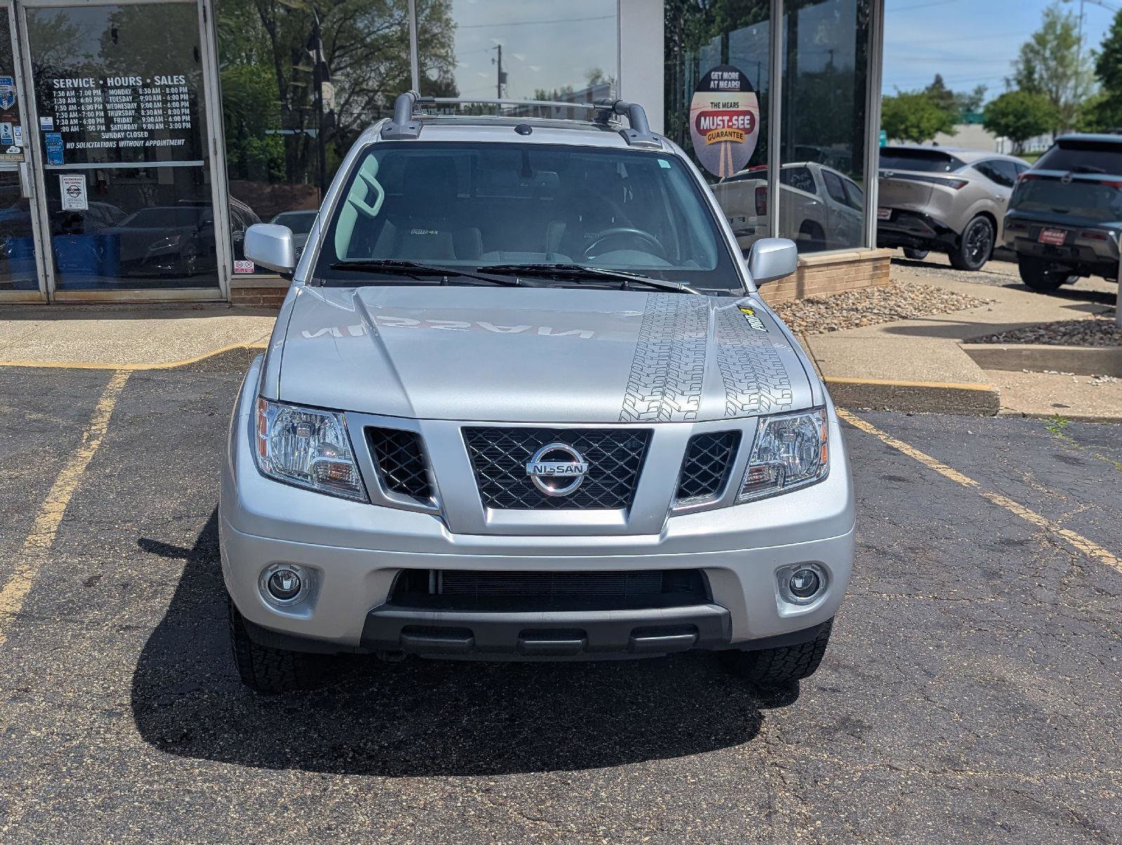 Used 2020 Nissan Frontier PRO-4X w/ Pro-4x Utility Package AWD/4WD image 5