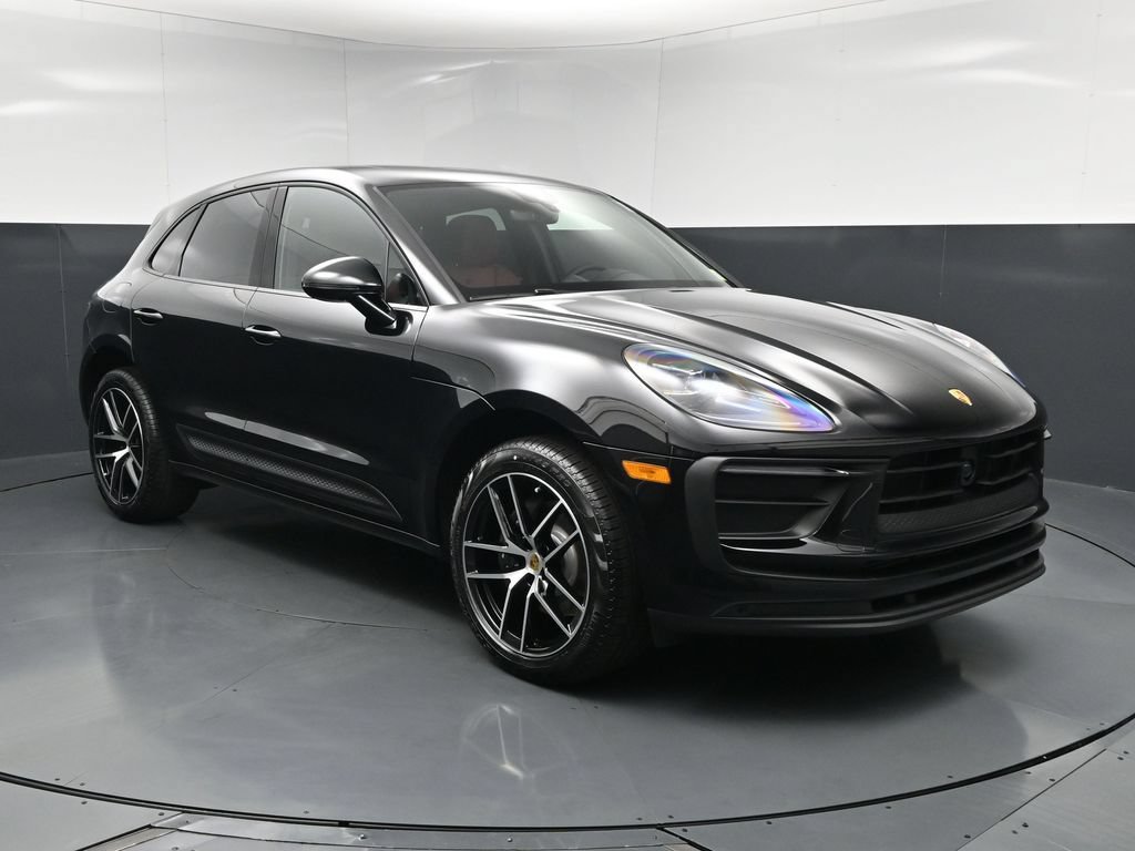 New 2026 Porsche Macan AWD/4WD image 16