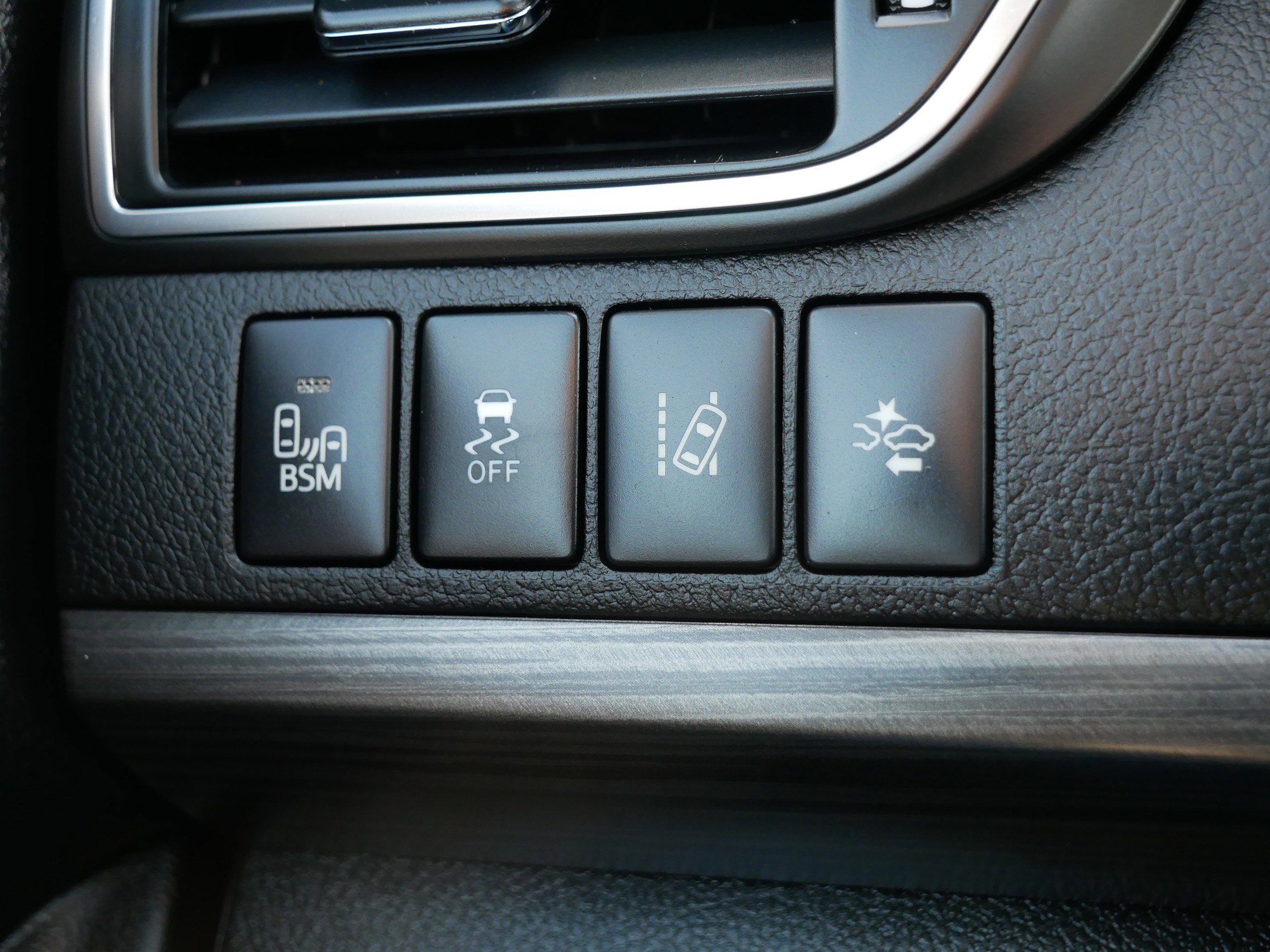 Used 2017 Toyota Camry XLE w/ Moonroof Package image 26