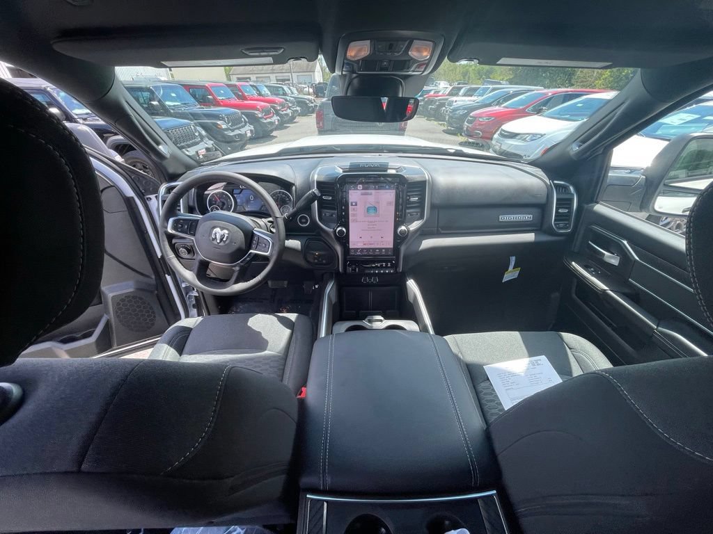 New 2026 RAM 2500 Big Horn AWD/4WD image 3