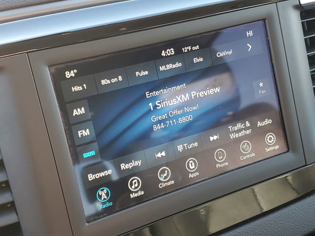 Used 2020 Chrysler Pacifica Touring-L image 15