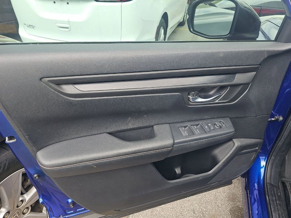 Used 2023 Honda CR-V Sport image 8