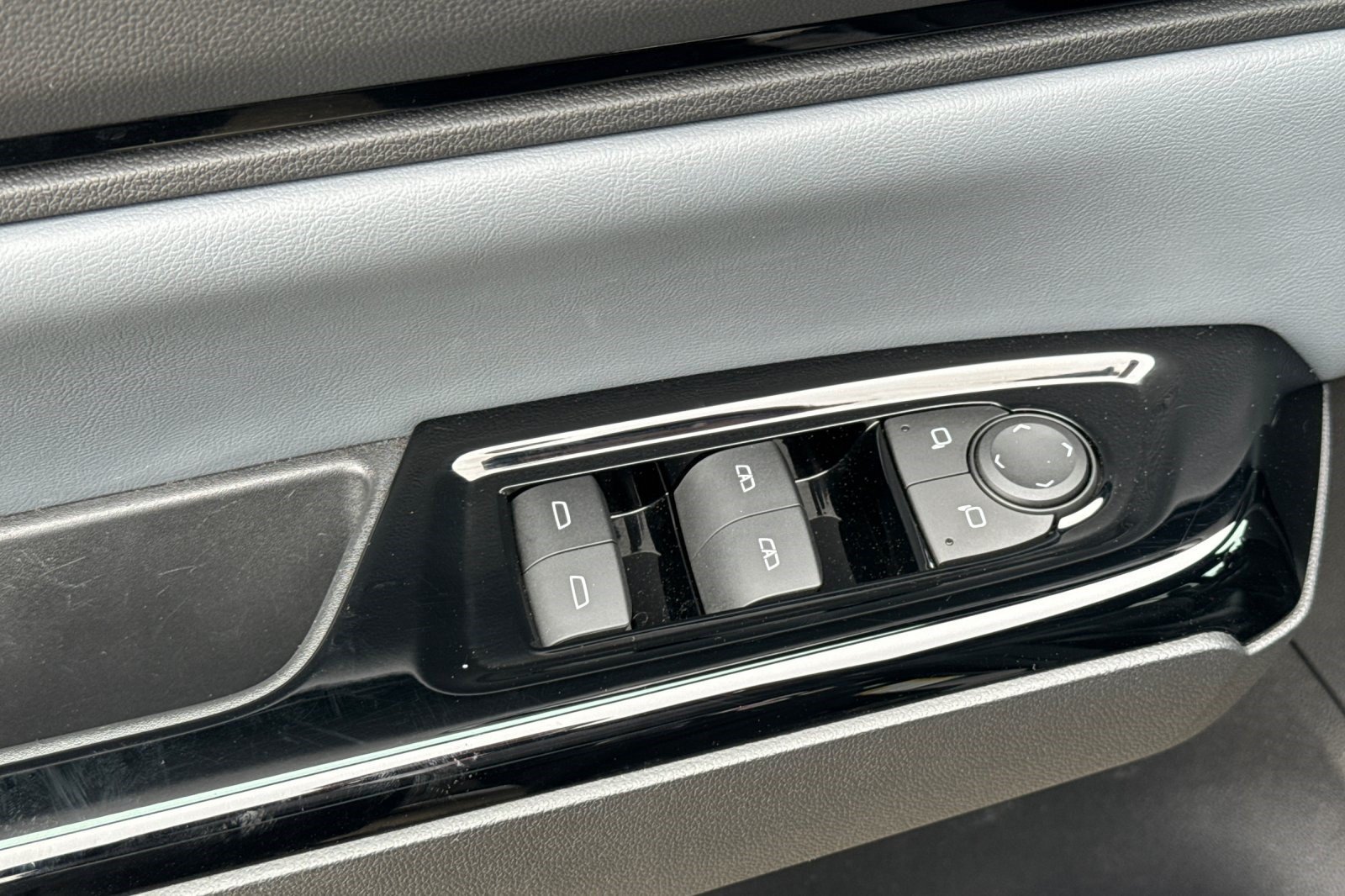 Certified 2024 Honda Prologue Touring image 13