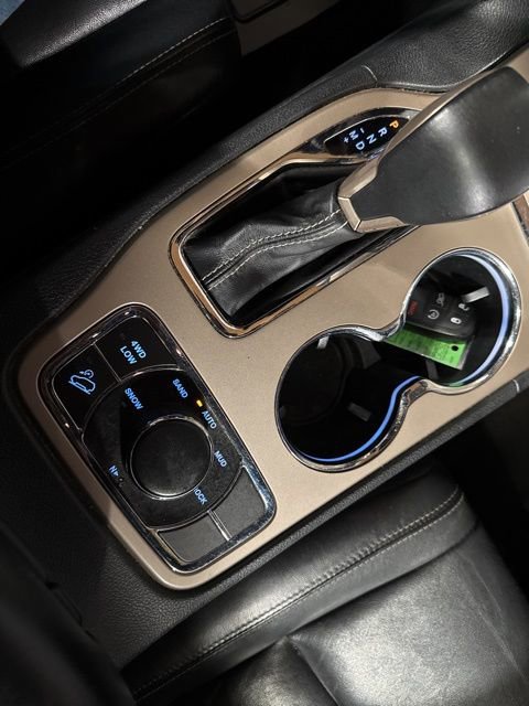 Used 2016 Jeep Grand Cherokee Limited image 21