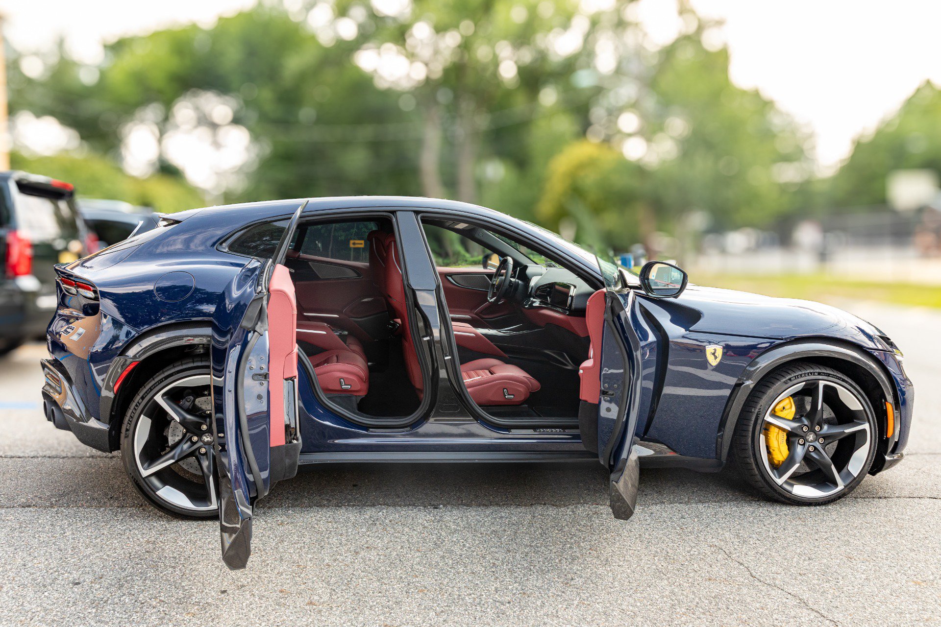 Used 2026 Ferrari Purosangue AWD/4WD image 32