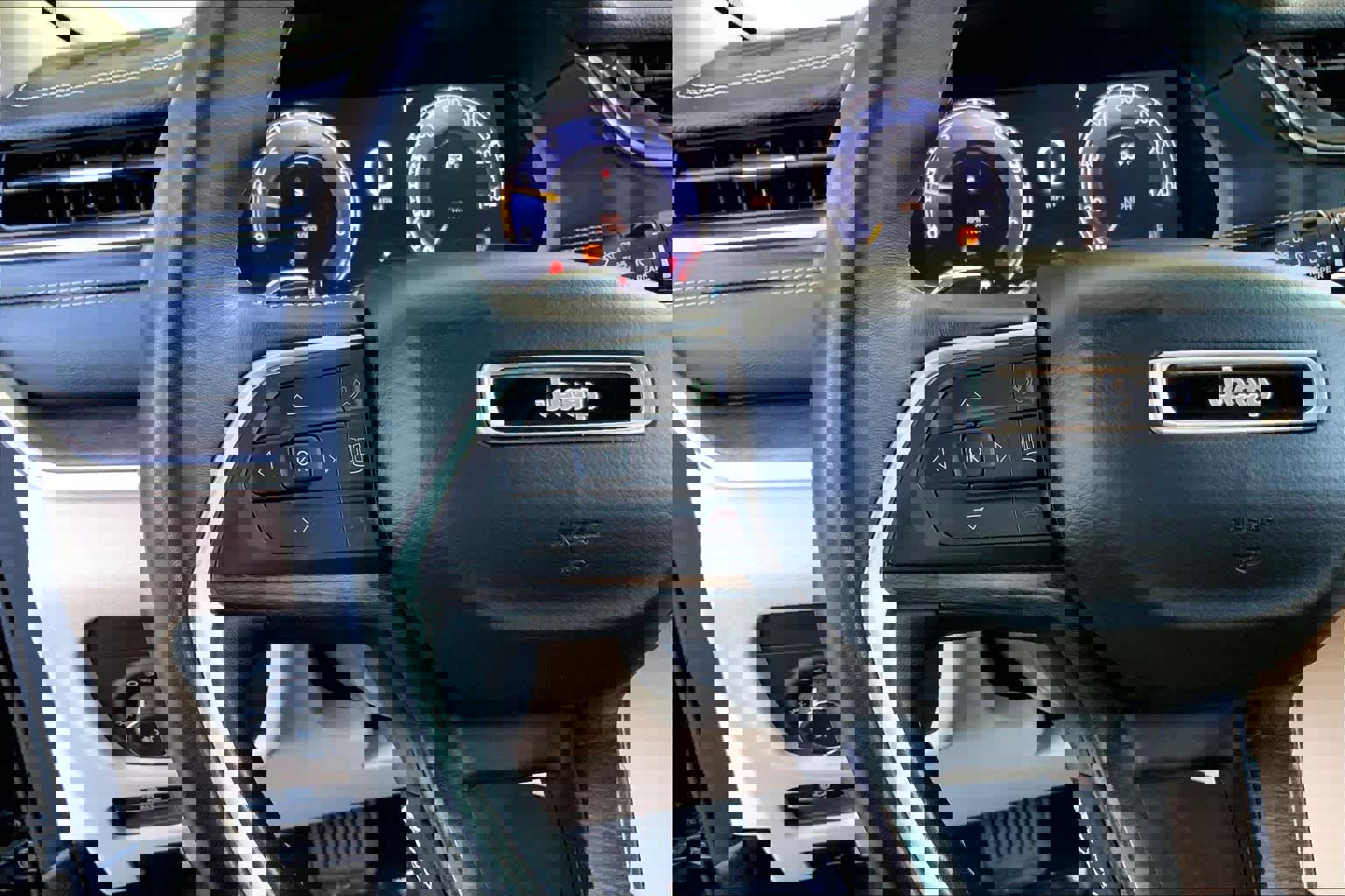 Used 2021 Jeep Grand Cherokee L Limited image 24