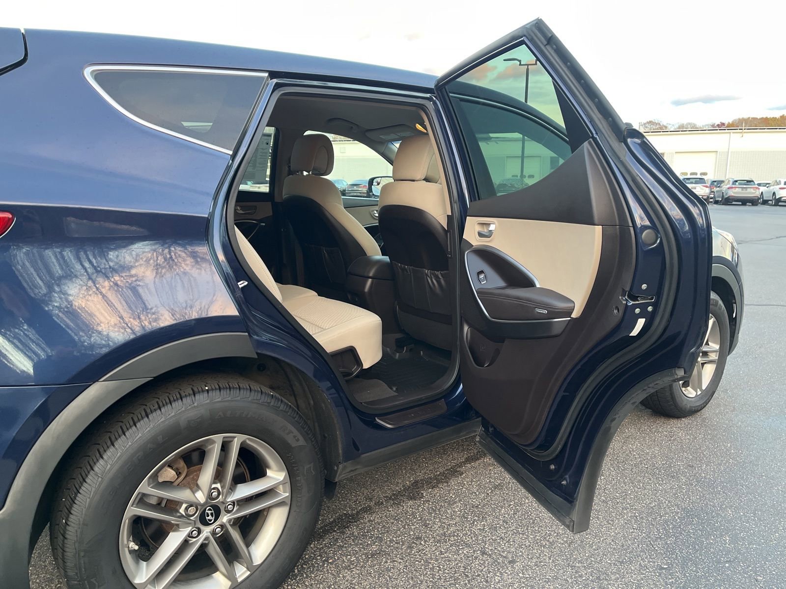 Used 2017 Hyundai Santa Fe Sport image 23