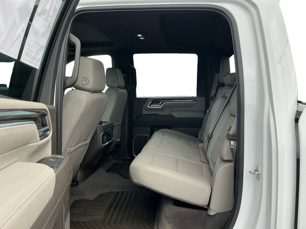 Used 2025 Chevrolet Silverado 2500 LTZ w/ LTZ Premium Package image 21