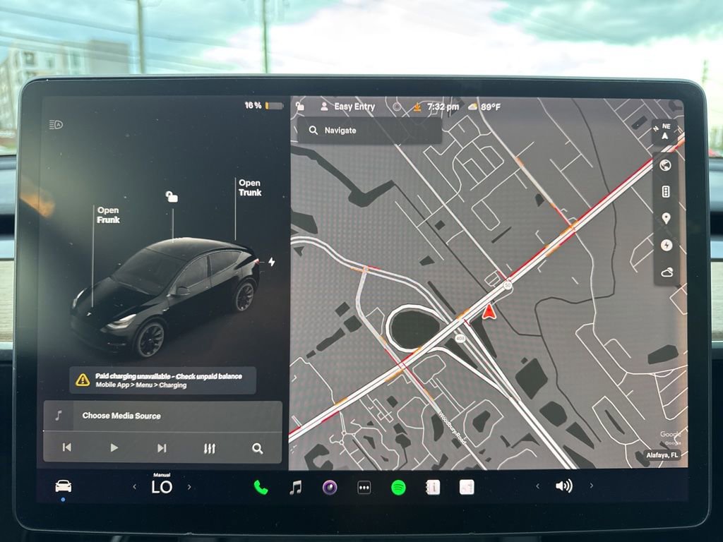 Used 2021 Tesla Model Y Long Range AWD/4WD image 24