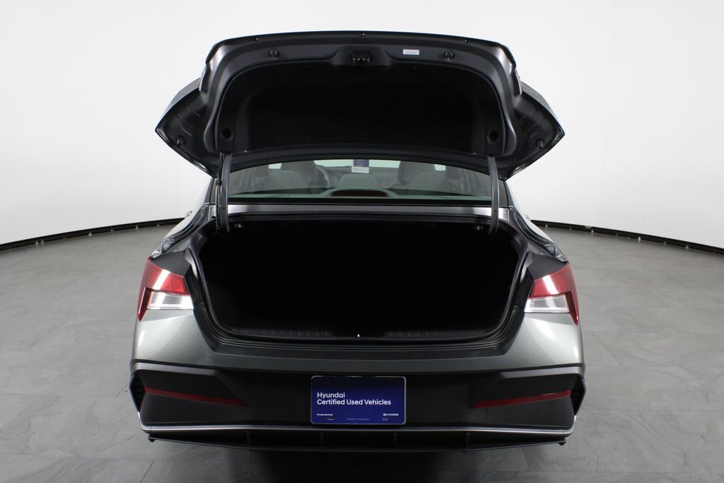 Certified 2026 Hyundai Elantra Sport image 17