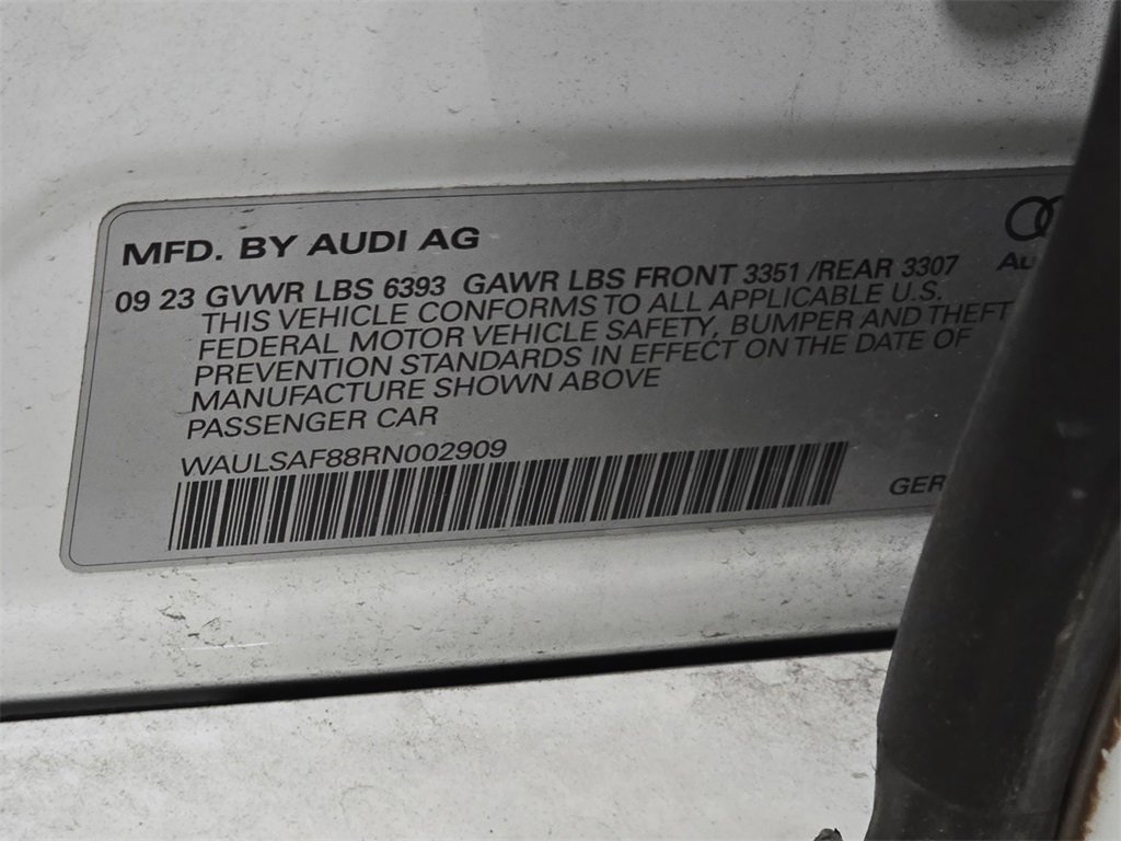 Used 2024 Audi S8 image 33