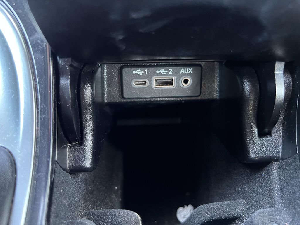 Used 2022 Nissan Maxima SR w/ Sport Mat Group image 22