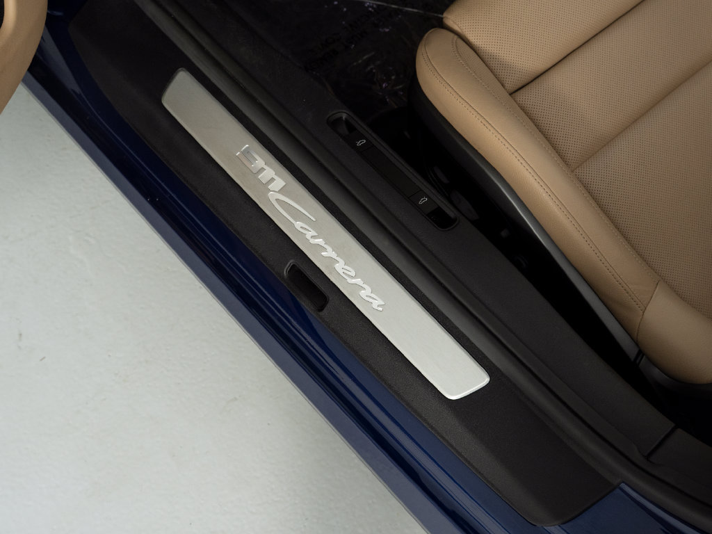 Certified 2024 Porsche 911 Carrera RWD image 21