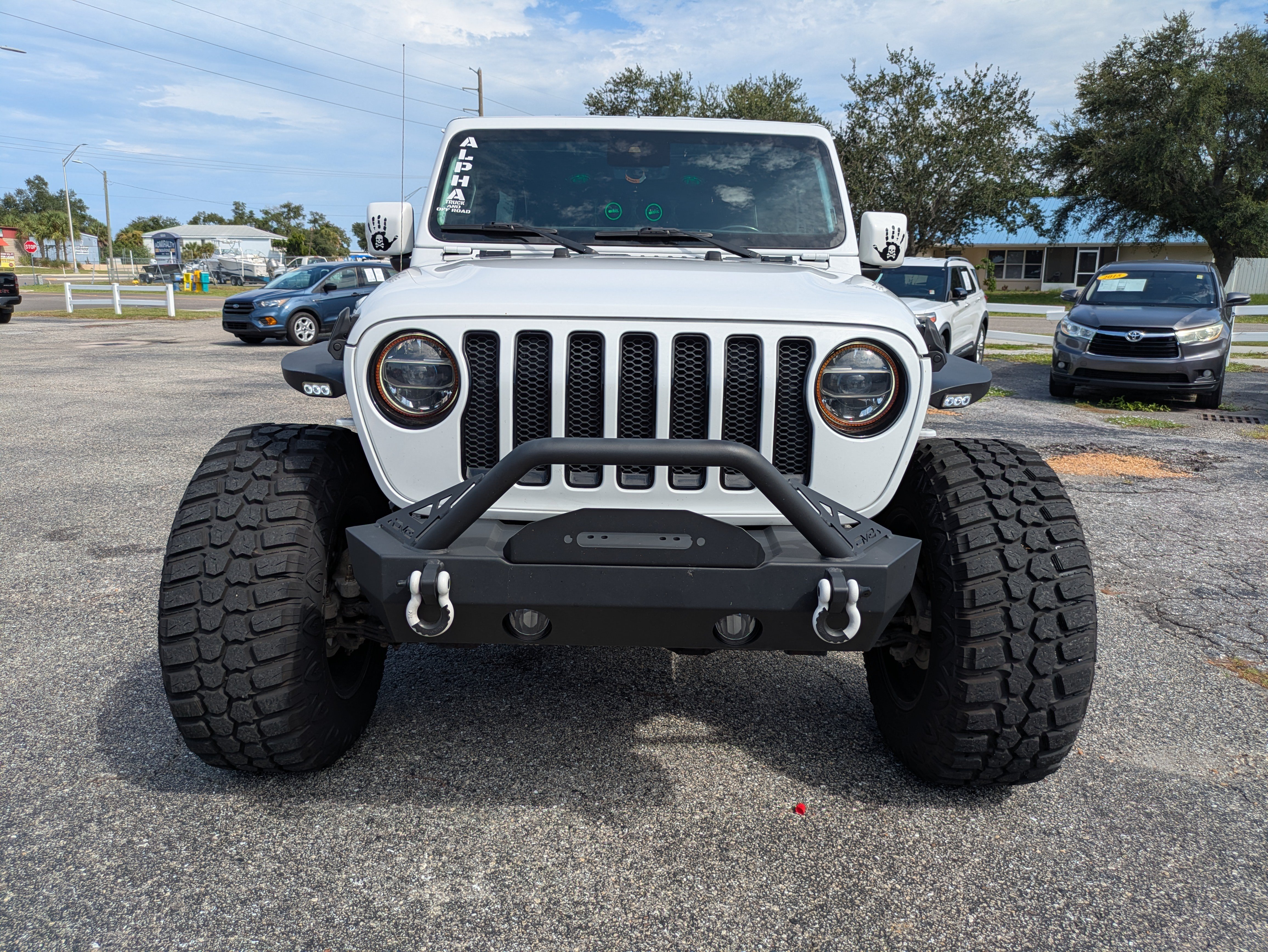 Used 2021 Jeep Wrangler Unlimited Sahara AWD/4WD image 9