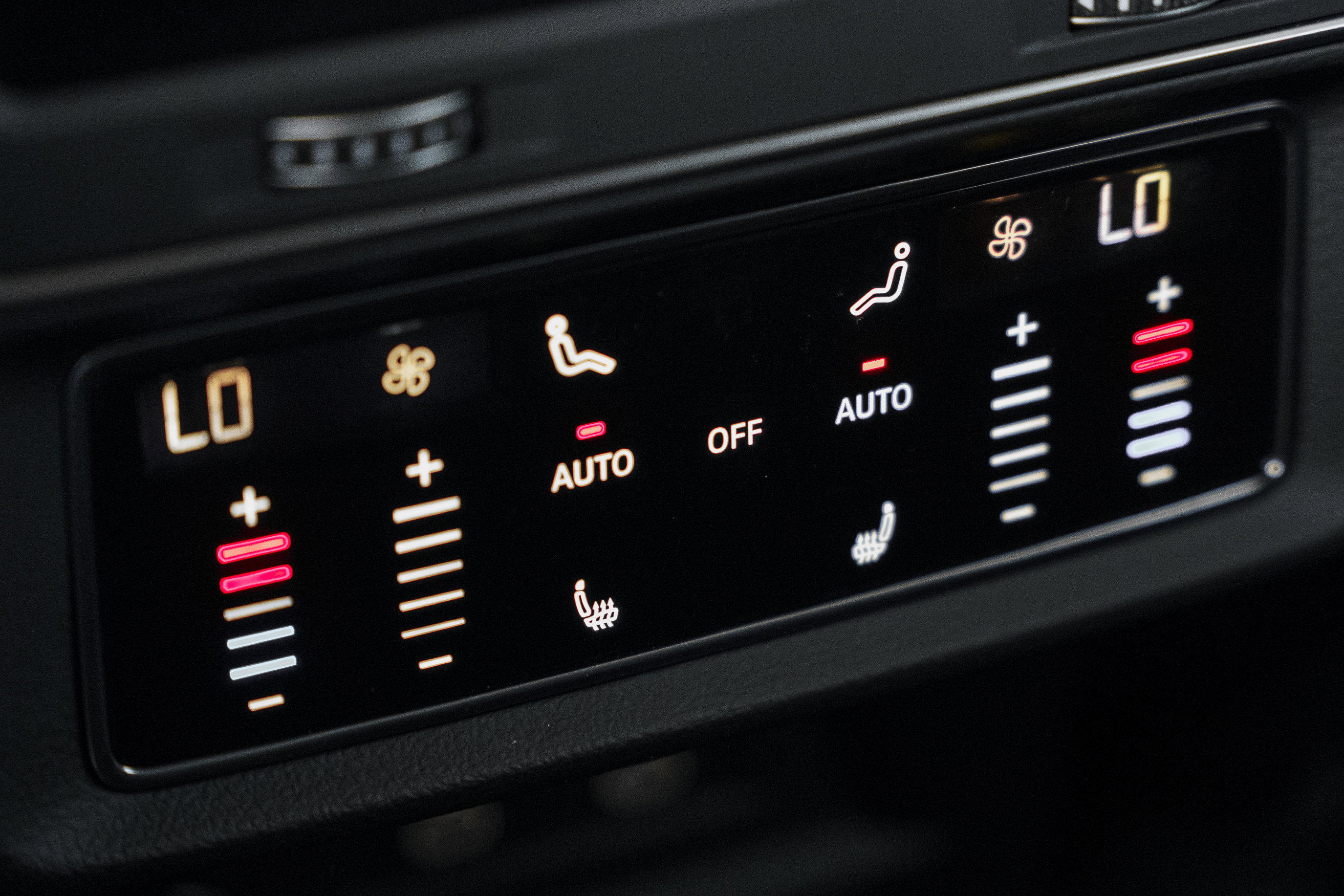 Used 2023 Audi SQ8 Prestige image 28