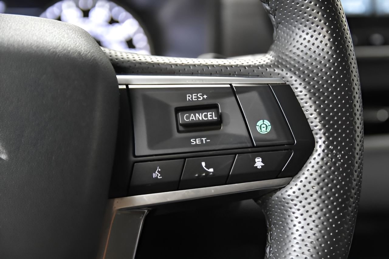 Used 2024 Mitsubishi Outlander SE image 20