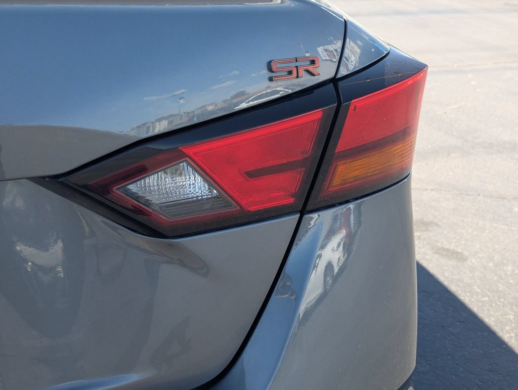Used 2025 Nissan Altima 2.5 SR w/ SR Premium Package FWD image 5