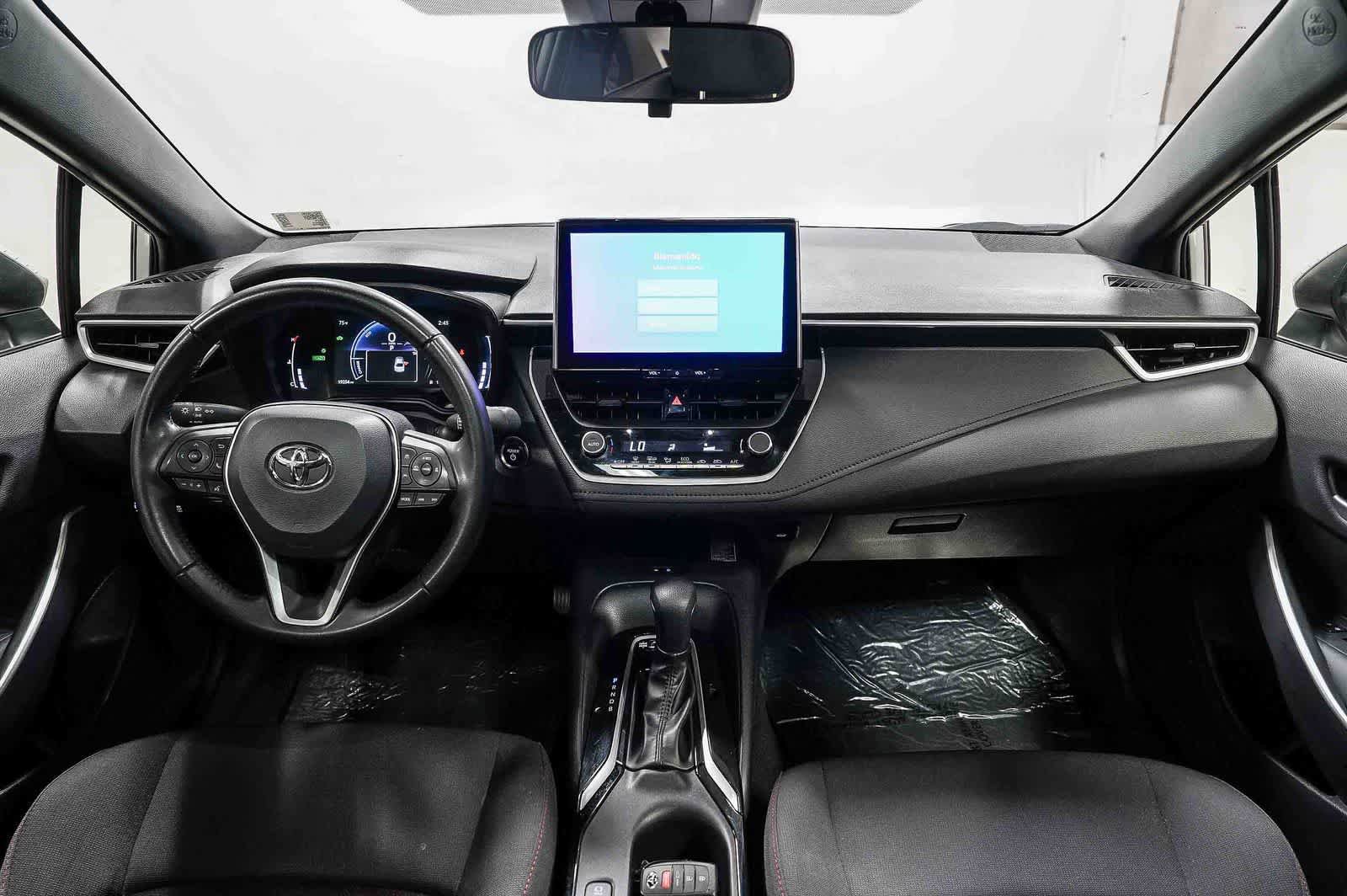 Used 2025 Toyota Corolla SE w/ SE Premium Package FWD image 12