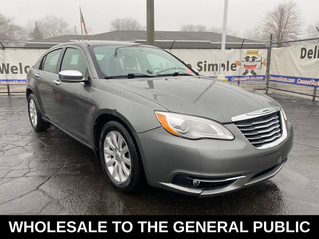 Used 2013 Chrysler 200 Limited w/ Sun/Sound Group